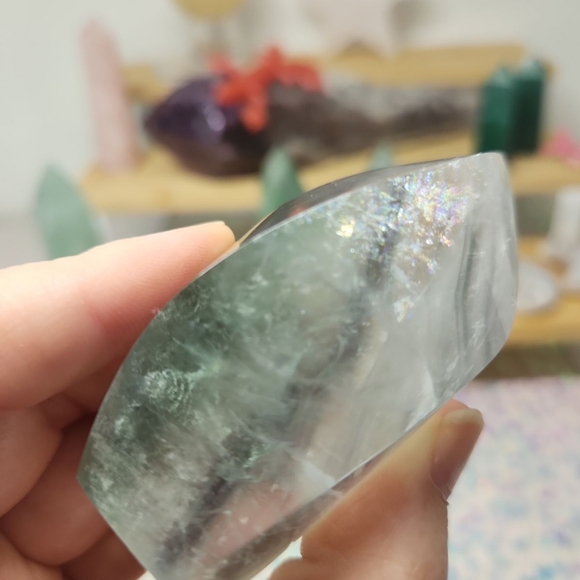 Green Fluorite Flame, Crystals, Quartz, home, decore, mermaidcore - Picture 3 of 4